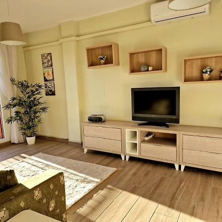 Cozy Apartment With Sea View Torrevieja Exterior photo