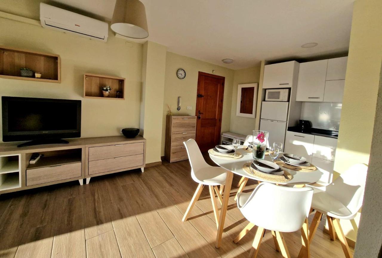 Cozy Apartment With Sea View Torrevieja Exterior photo